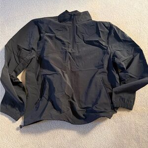 ALO Yoga Men's Black Half-Zip Windbreaker Pullover